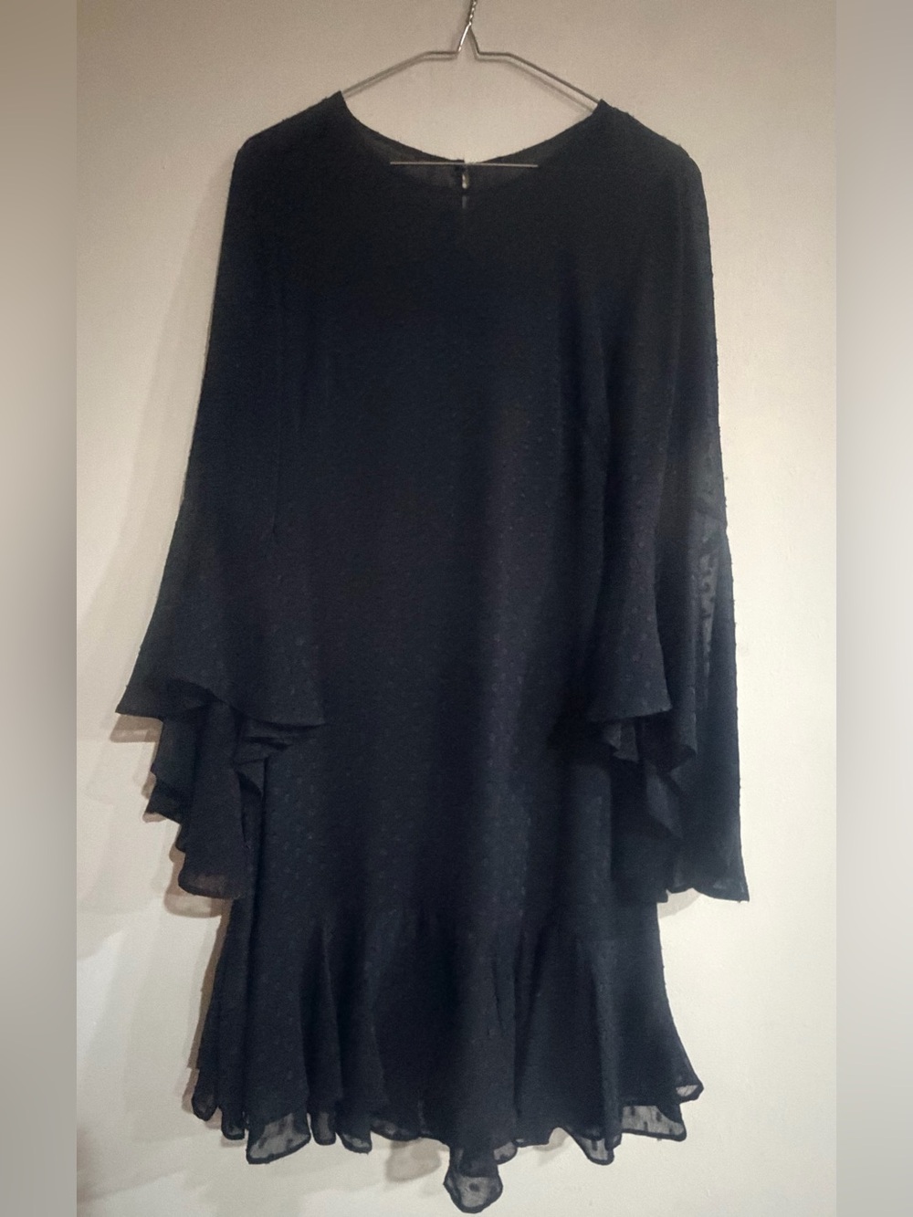 Vince Camuto Black Ruffled Long-Sleeve Swing Dress